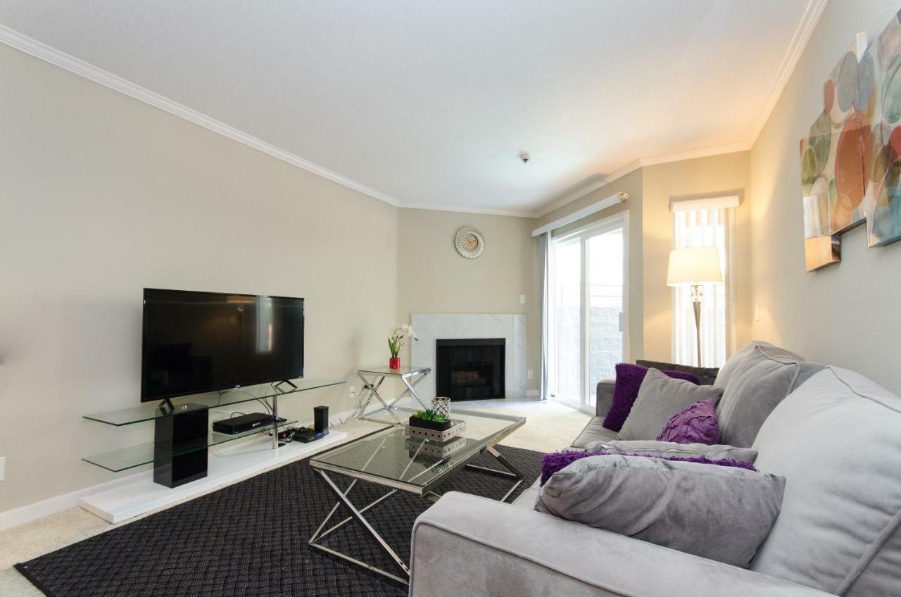 Hollywood Apartment With Balcony Λος Άντζελες Εξωτερικό φωτογραφία